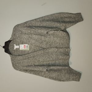 H&M gray sweater, size M
